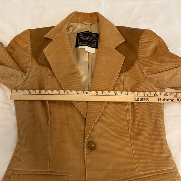 Vintage Ms. Pioneer Corduroy and Leather Jacket. - Picture 6 of 11